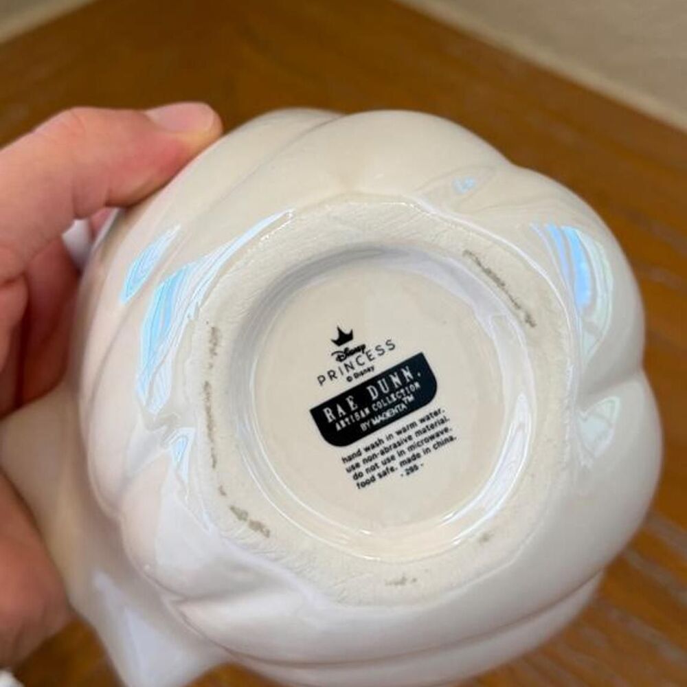 Rae Dunn x Disney Ariel The Little Mermaid Sea Shell Measuring Cups - Picture 7 of 8